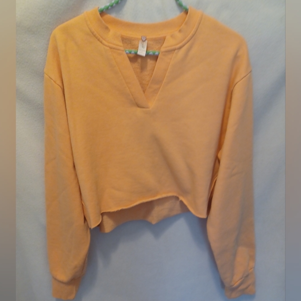 LA hearts Cropped Long Sleeve Small Lounge Top